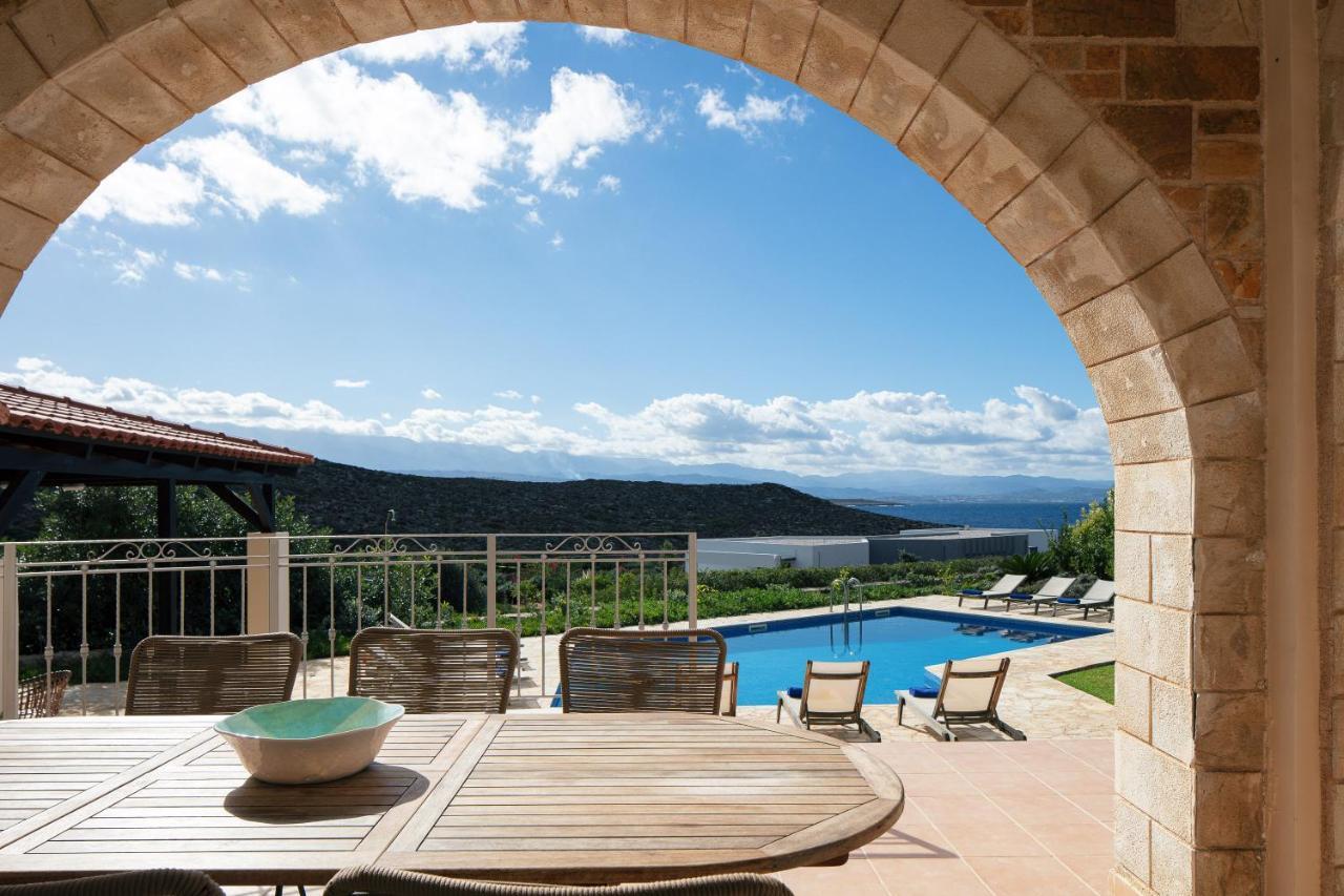 Tersanas Lake And Sea Villa מראה חיצוני תמונה