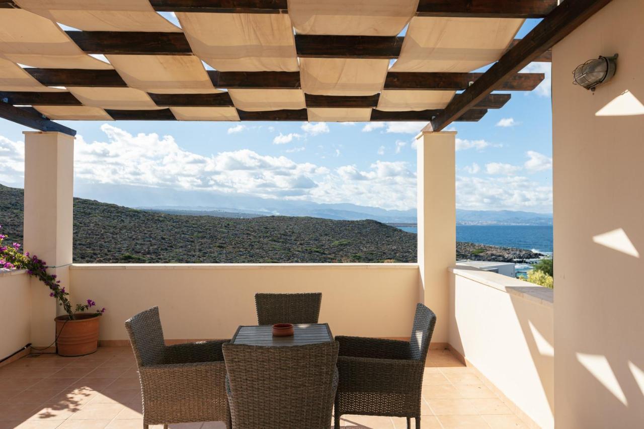 Tersanas Lake And Sea Villa מראה חיצוני תמונה