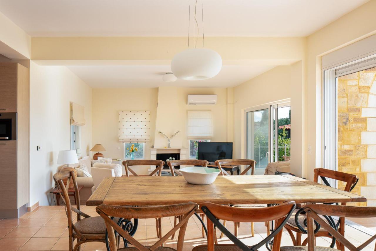 Tersanas Lake And Sea Villa מראה חיצוני תמונה