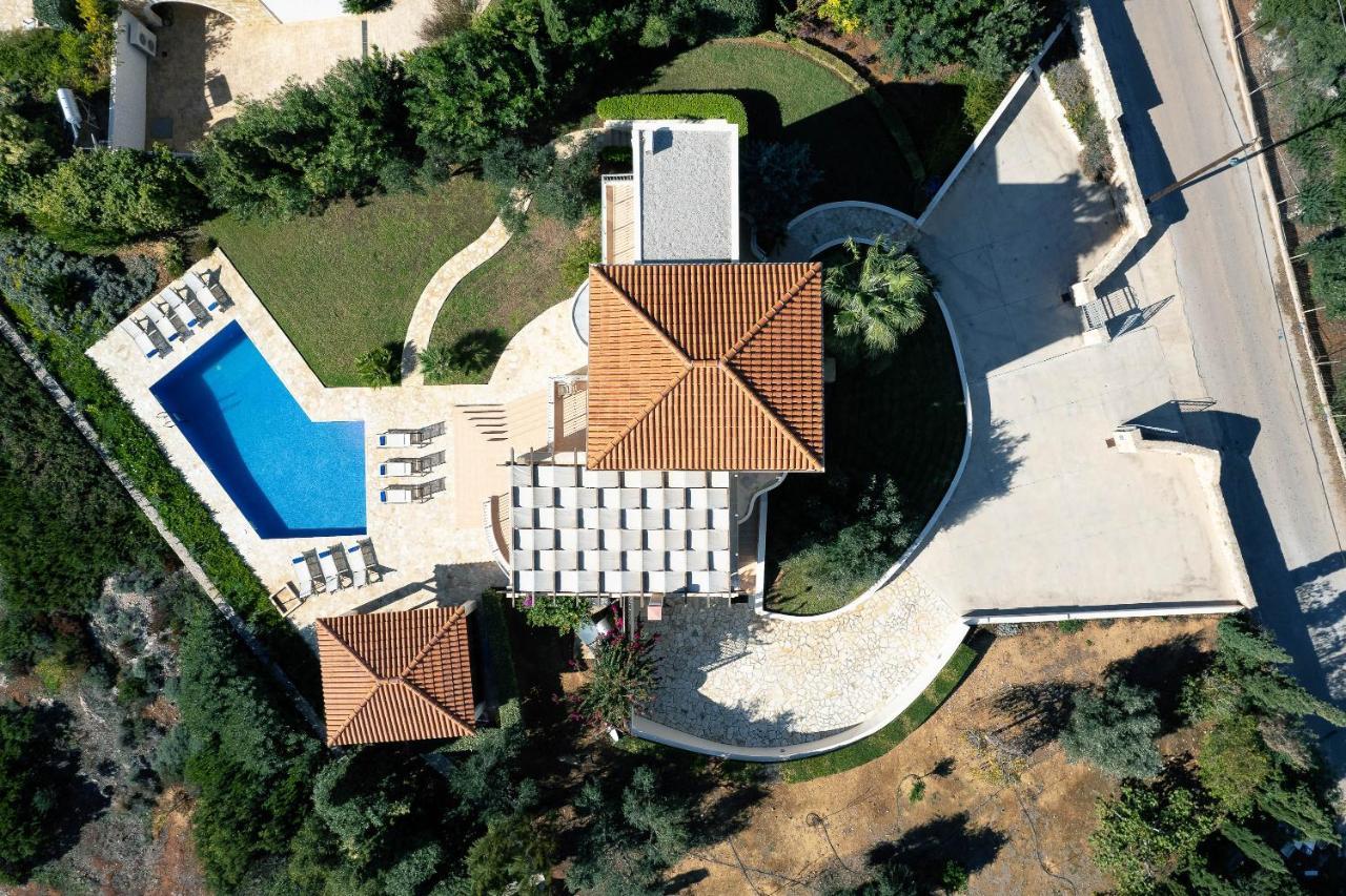 Tersanas Lake And Sea Villa מראה חיצוני תמונה